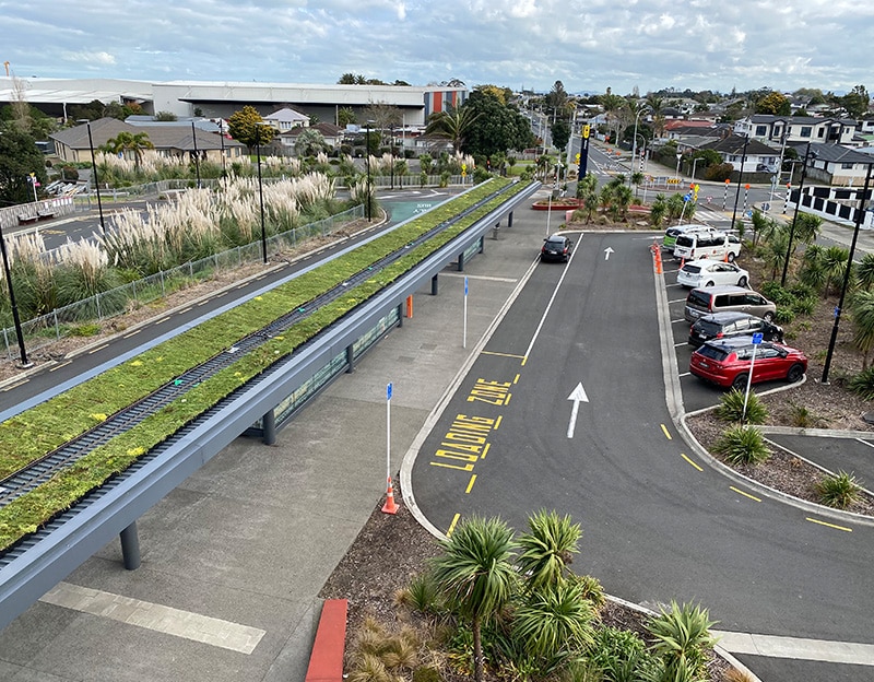 Green roof Puhinui Station Auckland road
